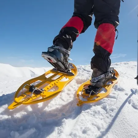 El Corralon Con Vistas A La Montana
